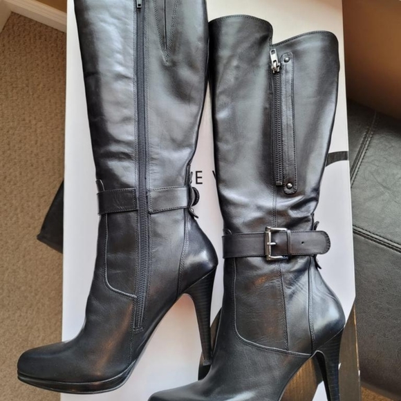 Nine West Reindeer Leather Boots (sz 7.5, blk)